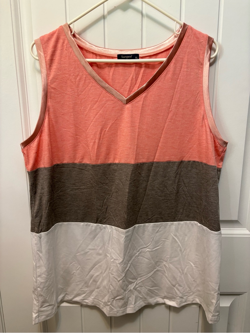 Sampeel Sleeveless Colorblock V-Neck Top - Coral, Gray & White. Size XL.